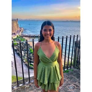 Meet your Posher, Valentina